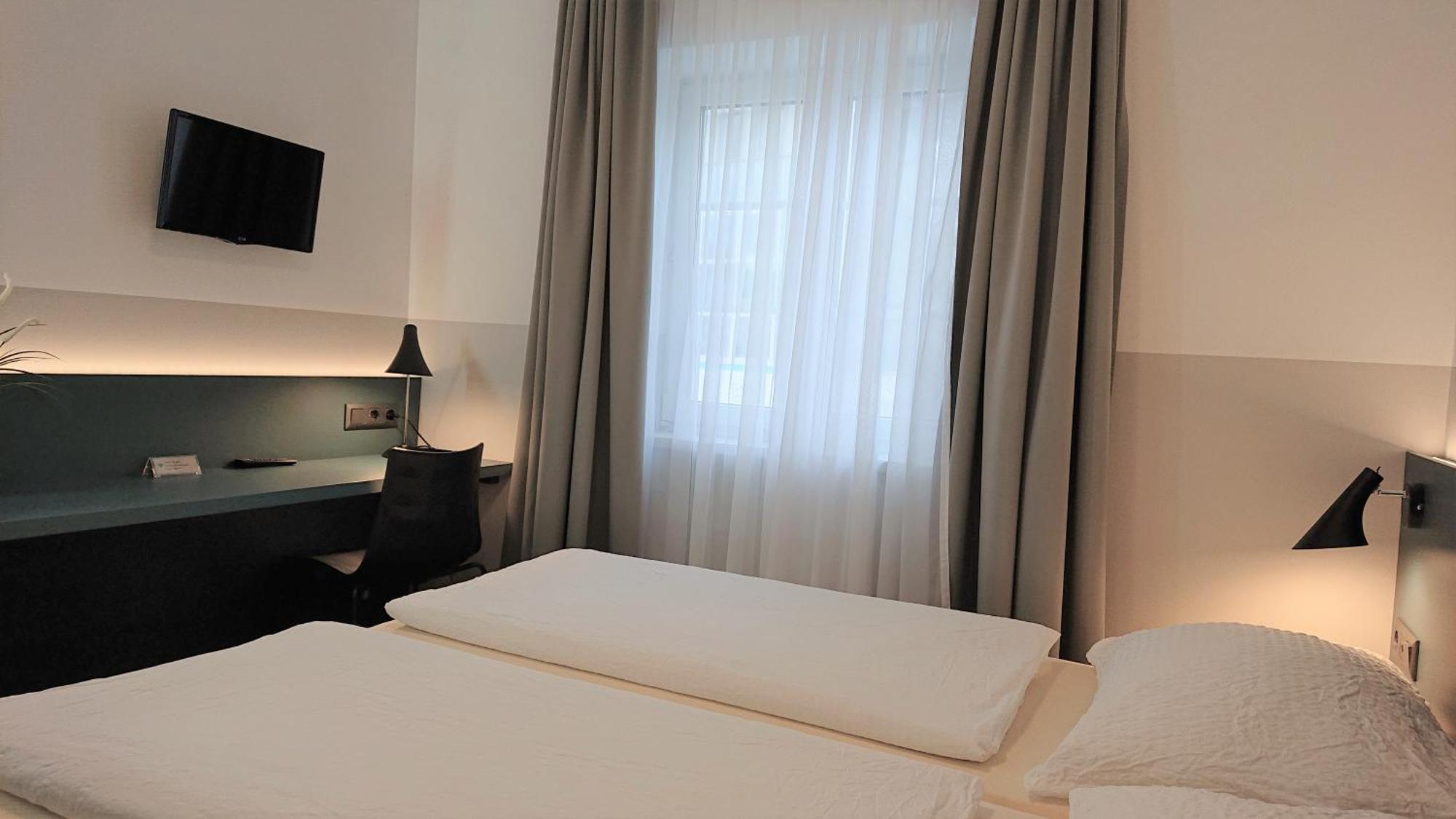 Pension Elisabeth - Rooms & Apartments Salzburg Phòng bức ảnh