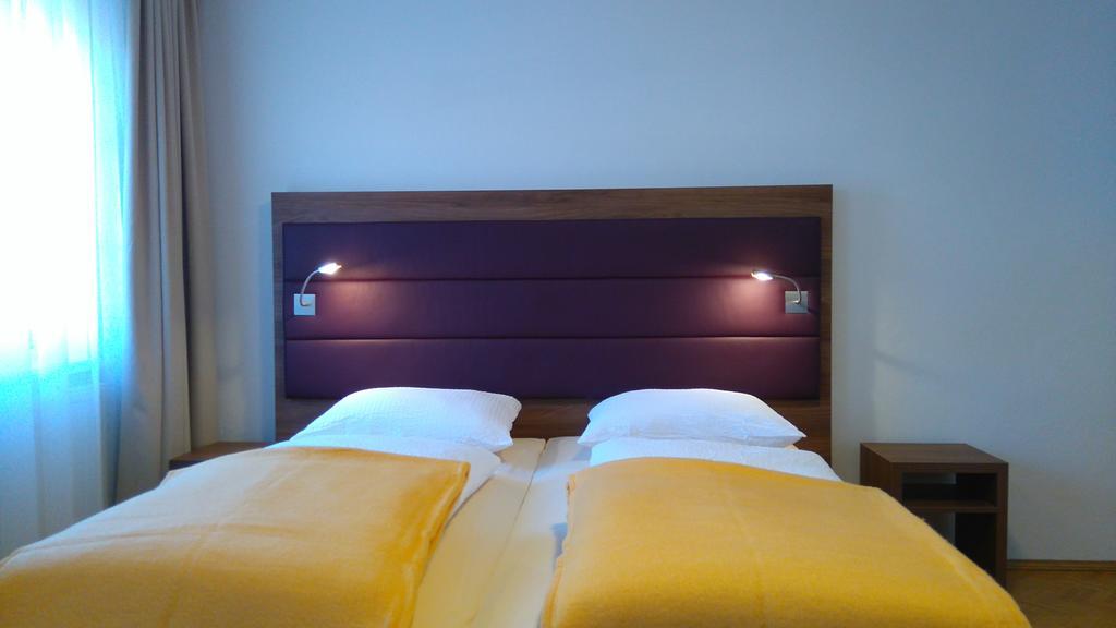 Pension Elisabeth - Rooms & Apartments Salzburg Ngoại thất bức ảnh