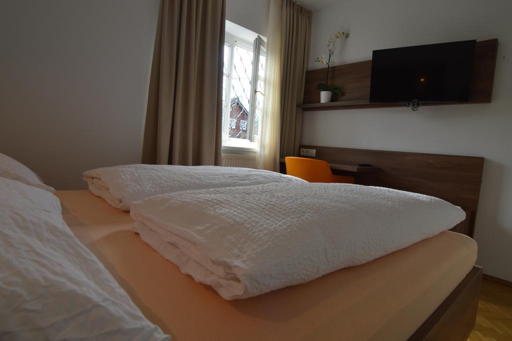 Pension Elisabeth - Rooms & Apartments Salzburg Ngoại thất bức ảnh